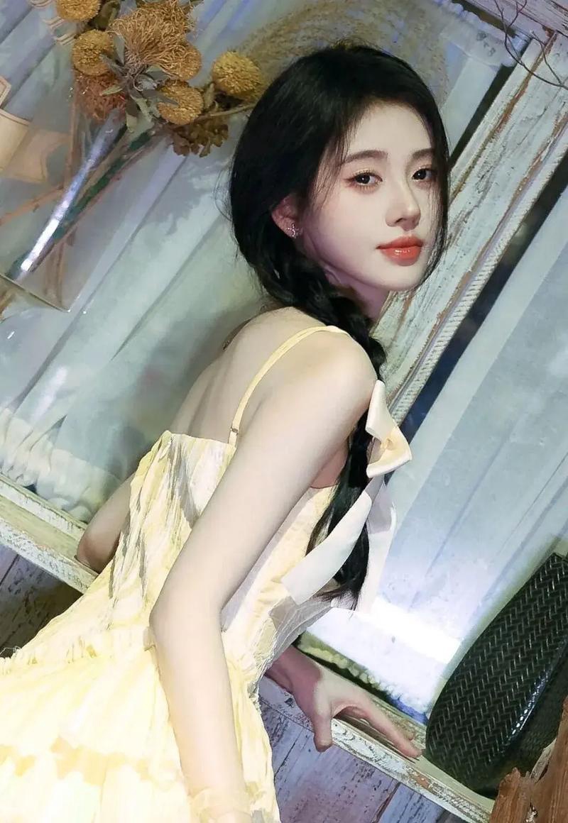 鞠婧祎